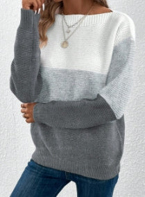 Hellgrauer Strickpullover im Patchwork-Design