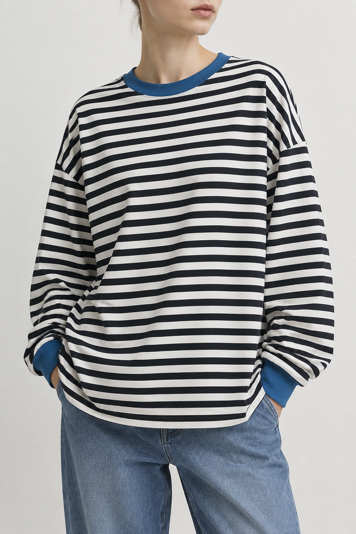 Damenpullover mit maritimen Streifen