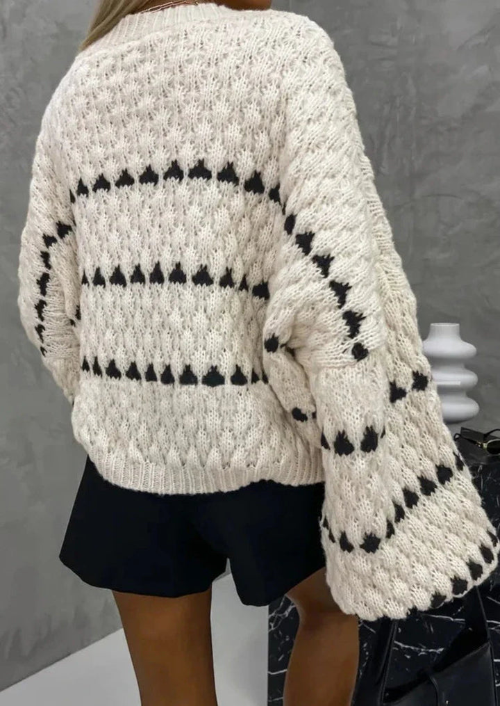 Damenpullover mit Kontrastmuster