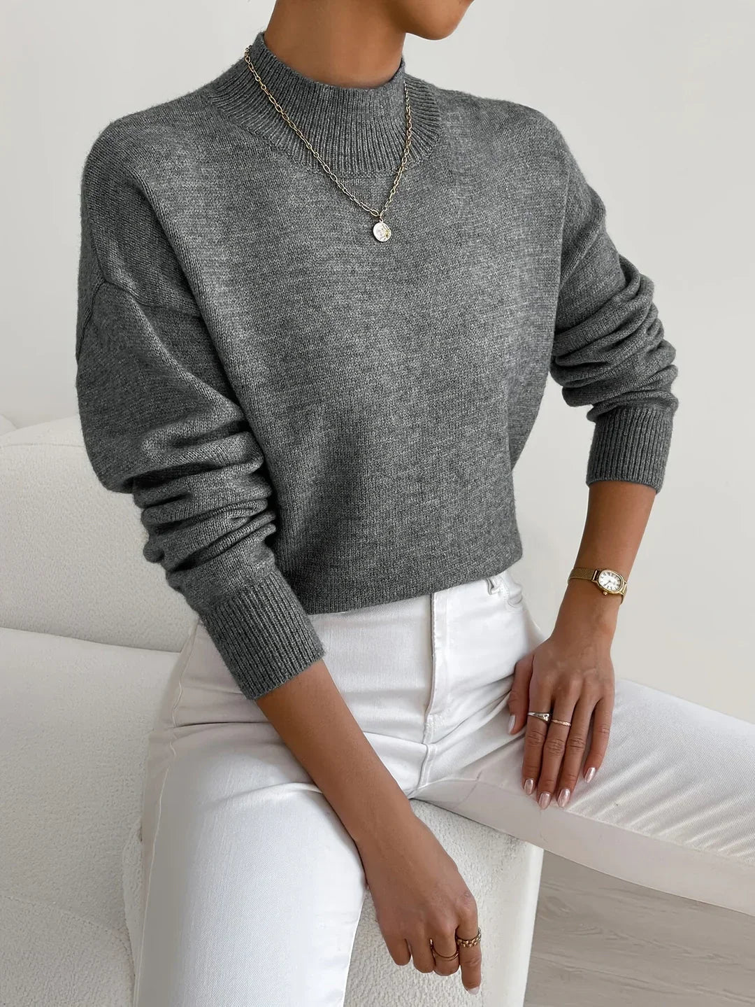 Eleganter Damen-Strickpullover mit Stehkragen