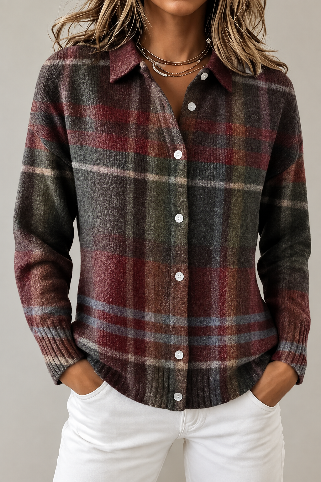 Bordeaux-graue Damenstrickjacke im Karomuster