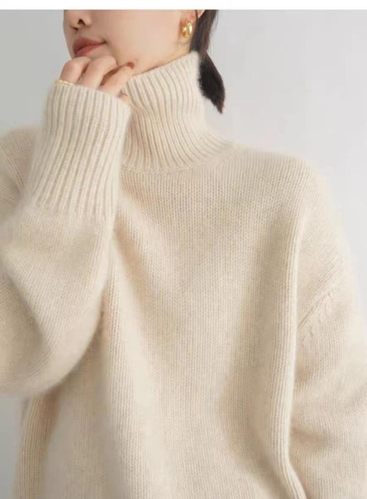 Damenpullover mit hohem Kragen