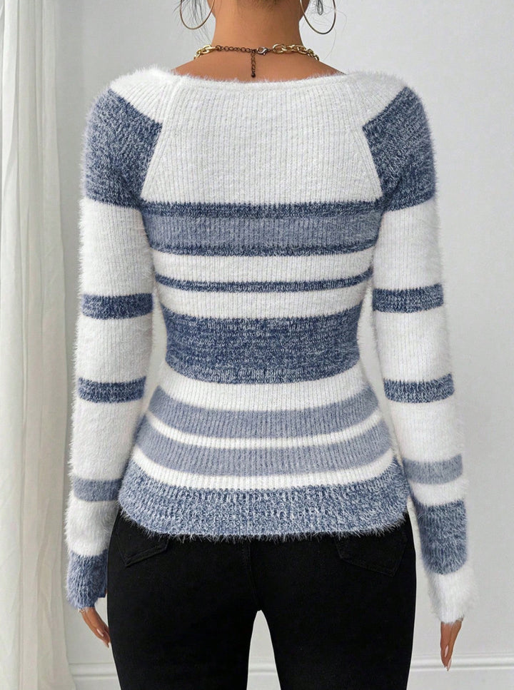 Damenpullover mit Streifenrippe